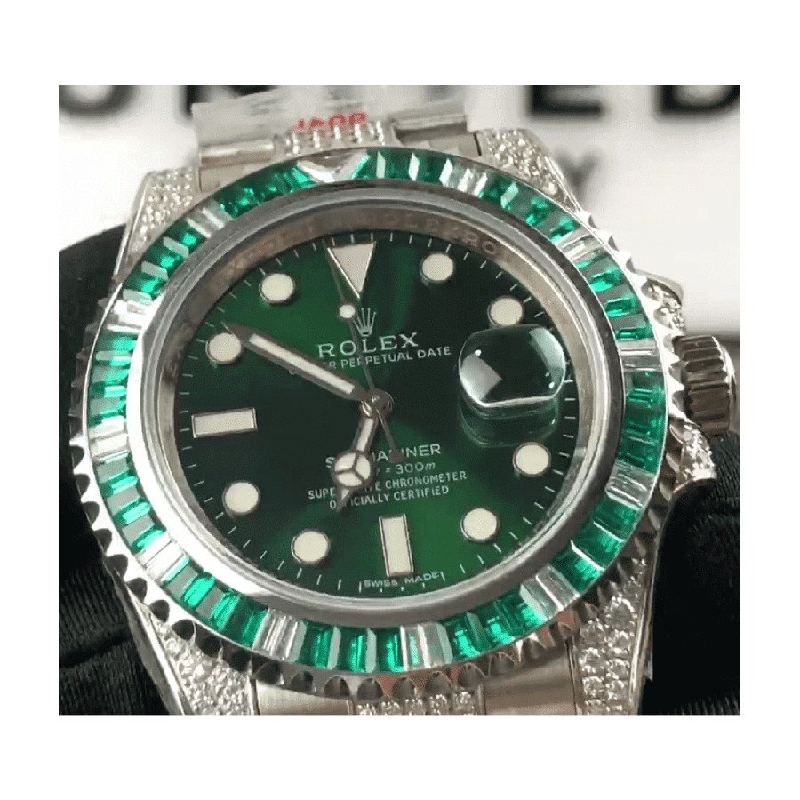 Rolex Submariner 116610LV “Hulk Iced Out” Premium Replica 1:1 - Image 3